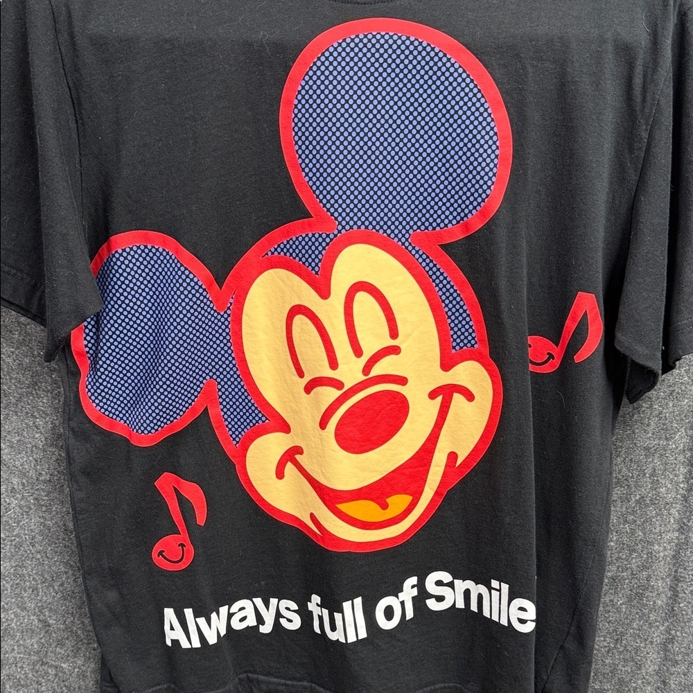 Tokyo Disney Mickey Mouse Black T-Shirt with Blue Label - Picture 3 of 7